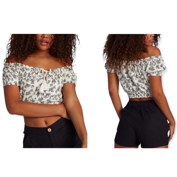 NWT ROXY Floral Off-Shoulder Crop Top. Size L - Picture 1 of 6